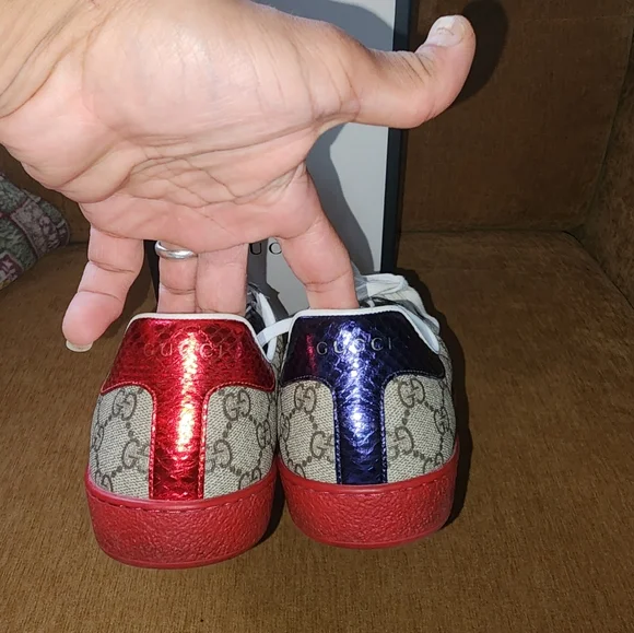 Gucci Men's Red and Blue Sneakers - Picture 5 of 8